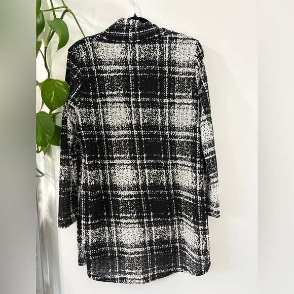 Papa Vancouver Black and White Top - Picture 3 of 3